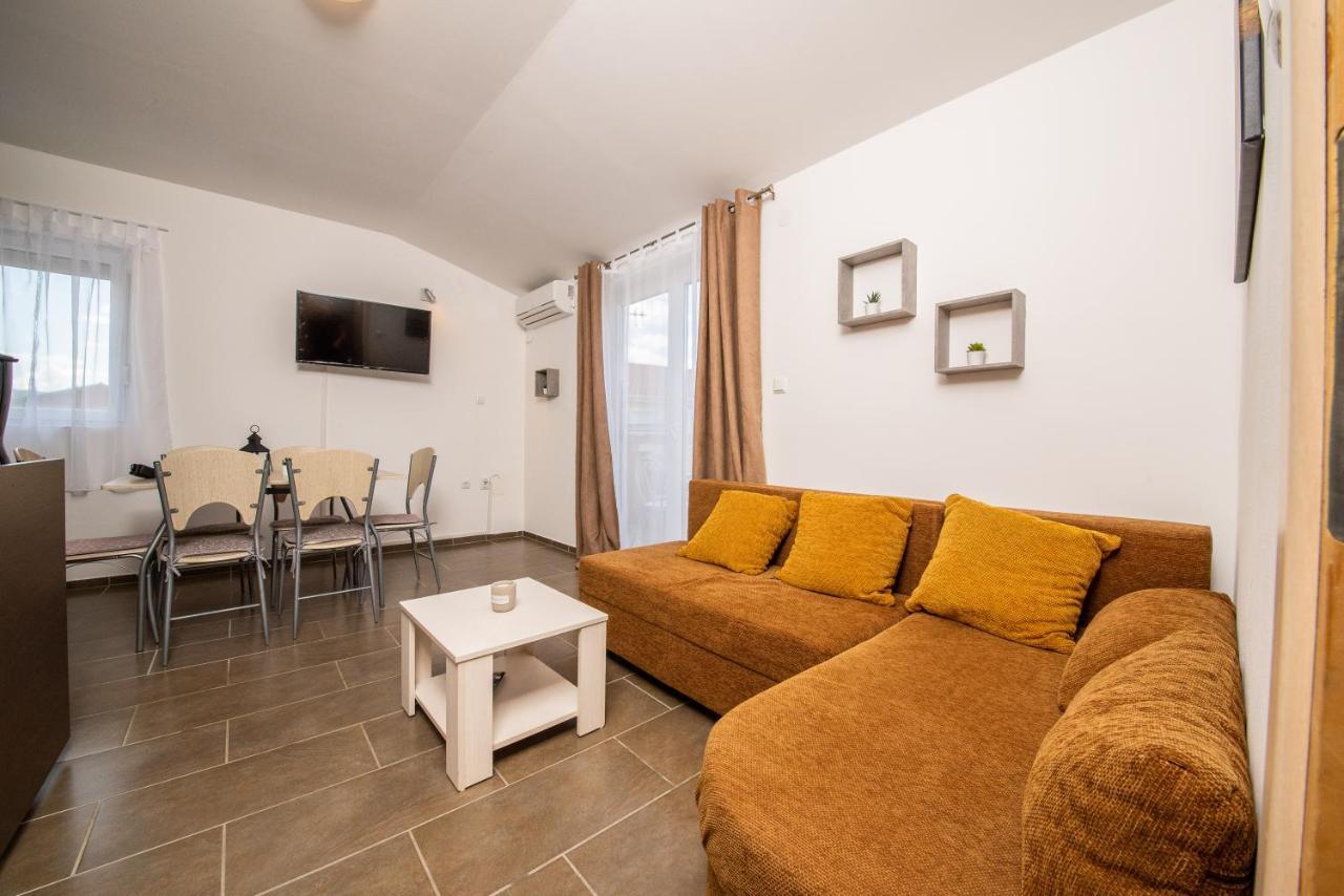 Apartmani Manita Paklenica Seline Exterior foto